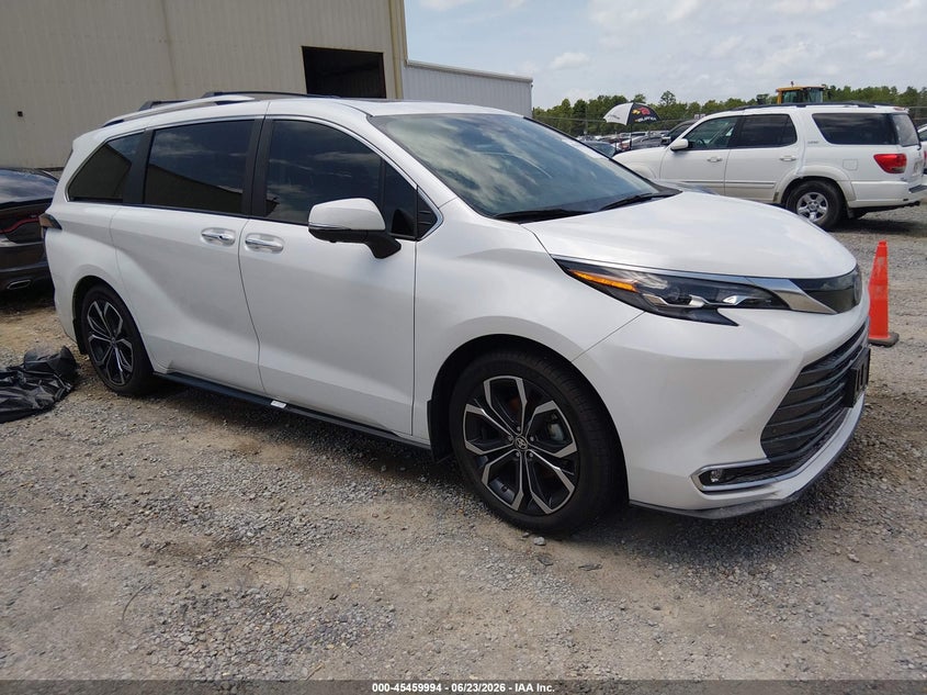 2025 Toyota Sienna VIN 5TDERKECXSS254101 — IAAI salvage auction photo
