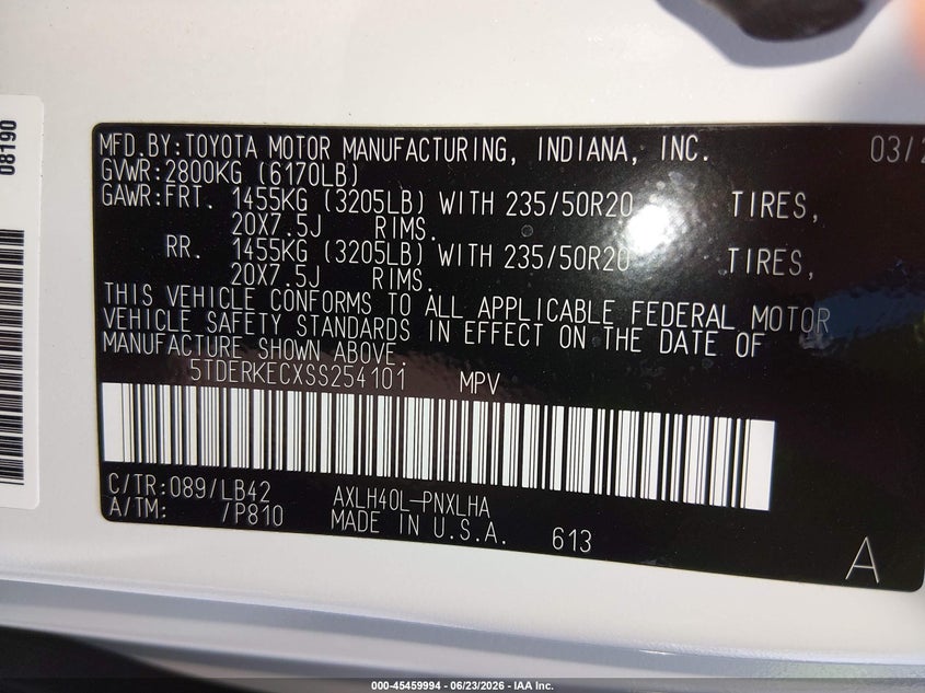 2025 Toyota Sienna VIN 5TDERKECXSS254101 IAAI salvage auction — WATER/FLOOD, Salvage Title, sold $21,000 on 2026-08-21 (photo 9)