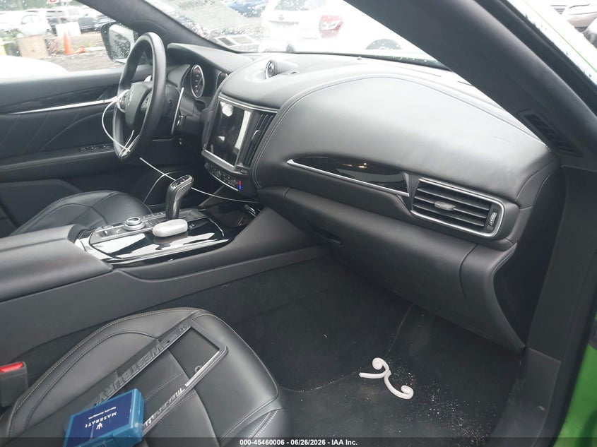 2023 Maserati Levante VIN ZN661YUM2PX413718 IAAI salvage auction — FRONT END, Wait Title, sold $20,100 on 2026-08-11 (photo 5)