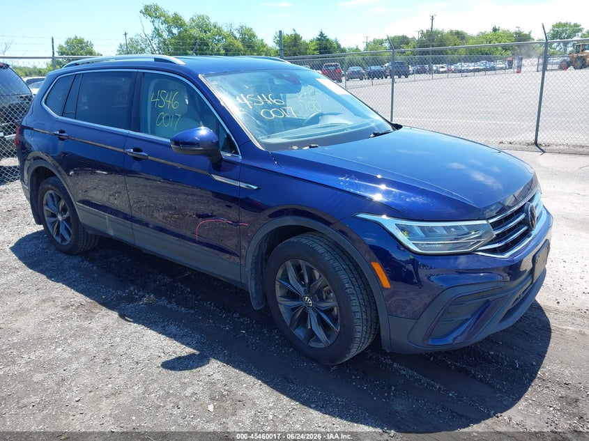 2023 Volkswagen Tiguan VIN 3VV3B7AX4PM082772 IAAI salvage auction — SIDE, Salvage Title, sold $6,600 on 2026-08-06 (photo 1)