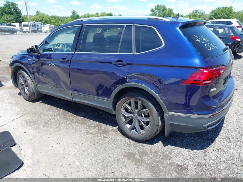 2023 Volkswagen Tiguan VIN 3VV3B7AX4PM082772 IAAI salvage auction — SIDE, Salvage Title, sold $6,600 on 2026-08-06 (photo 3)