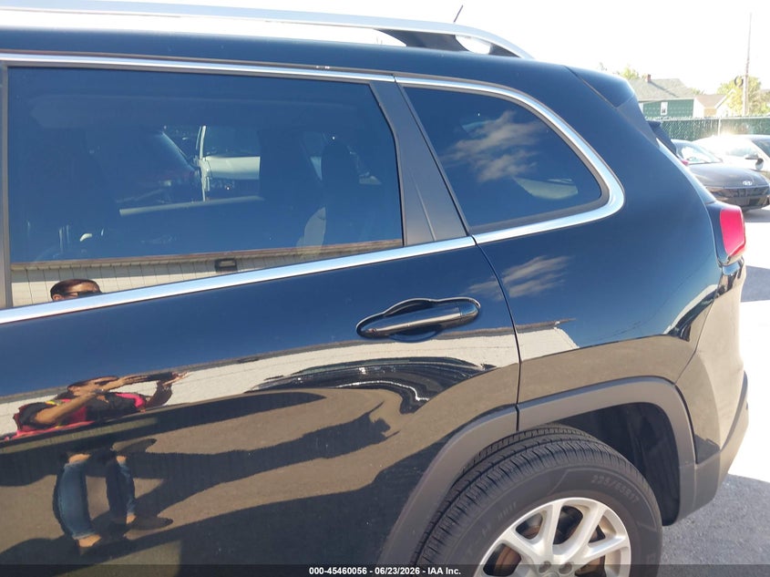 2018 Jeep Cherokee VIN 1C4PJMCB9JD559251 IAAI salvage auction — NORMAL WEAR, Sf97 (New York), sold $25 on 2026-07-23 (photo 6)