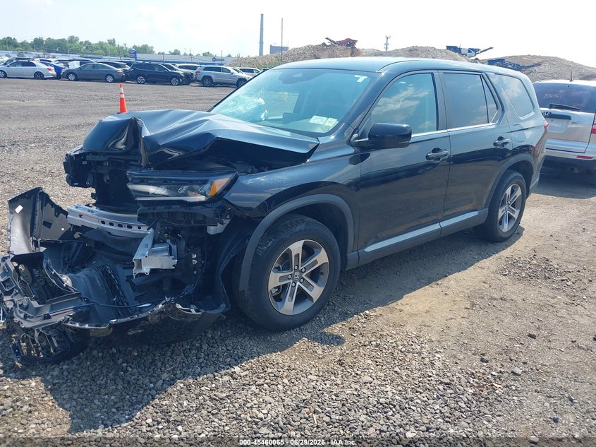 2025 Honda Pilot VIN 5FNYG1H46SB004795 IAAI salvage auction — FRONT END, Salvage Title, sold $11,800 on 2026-08-18 (photo 2)