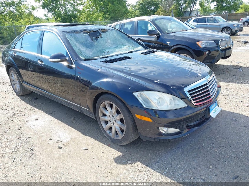 2008 Mercedes-benz S class VIN WDDNG86X58A181211 IAAI salvage auction — HAIL, Salvage (Illinois), sold $550 on 2026-08-18 (photo 1)