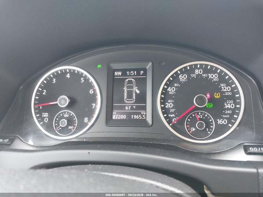 2014 Volkswagen Tiguan VIN WVGAV3AX9EW621286 IAAI salvage auction — SIDE, Salvage Title, sold $1,700 on 2026-08-10 (photo 7)