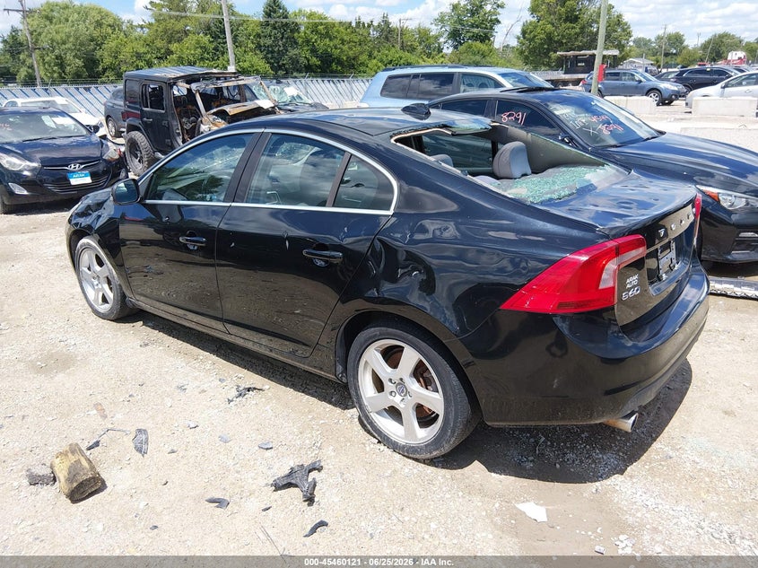 2013 Volvo S60 VIN YV1612FS4D1208663 IAAI salvage auction — HAIL, Salvage (Illinois), sold $225 on 2026-08-18 (photo 3)