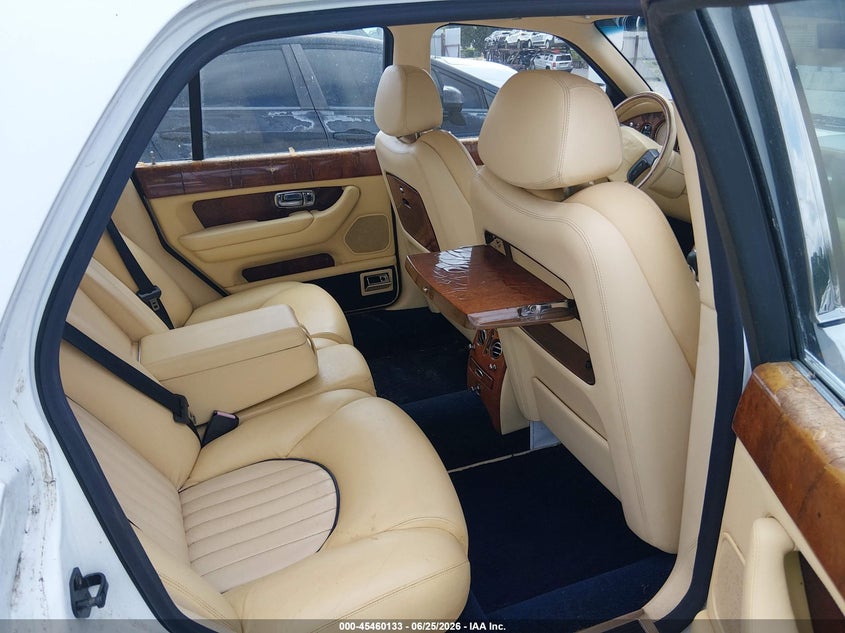2000 Bentley Arnage VIN SCBLC31E2YCX05170 IAAI salvage auction — NORMAL WEAR, Clear (Alabama), sold $4,500 on 2026-07-30 (photo 8)