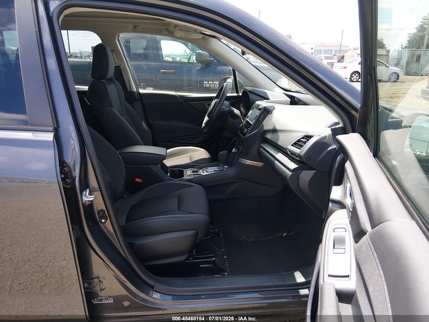 2023 Subaru Forester VIN JF2SKADC5PH450317 IAAI salvage auction — REAR END, Salvage Title, sold $8,500 on 2026-08-26 (photo 5)