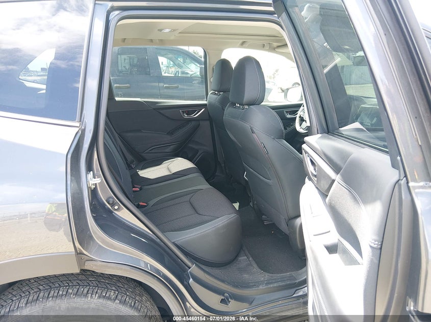 2023 Subaru Forester VIN JF2SKADC5PH450317 IAAI salvage auction — REAR END, Salvage Title, sold $8,500 on 2026-08-26 (photo 8)