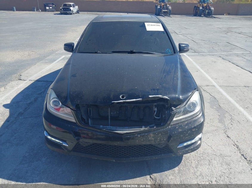 2013 Mercedes-benz C-klasse VIN WDDGF8AB7DR266733 IAAI salvage auction — FRONT END, Salvage (California), sold $1,100 on 2026-07-08 (photo 6)