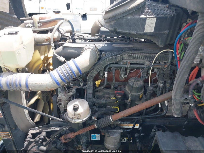 2019 Peterbilt 579 VIN 1XPBDP9X1KD492330 IAAI salvage auction — NORMAL WEAR, Clear (Virginia), sold $8,950 on 2026-07-09 (photo 9)