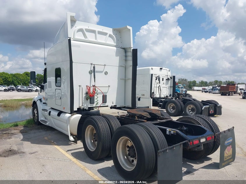 2019 Peterbilt 579 VIN 1XPBDP9X1KD492330 IAAI salvage auction — NORMAL WEAR, Clear (Virginia), sold $8,950 on 2026-07-09 (photo 3)