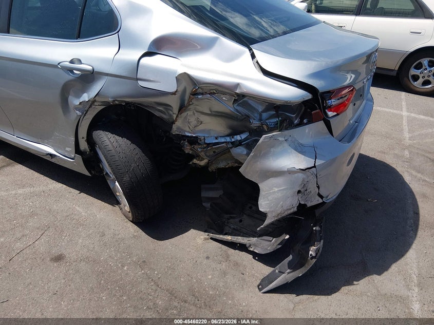 2021 Toyota Camry VIN 4T1C11AK1MU549149 IAAI salvage auction — NORMAL WEAR, Salvage (California), sold $3,350 on 2026-07-09 (photo 6)
