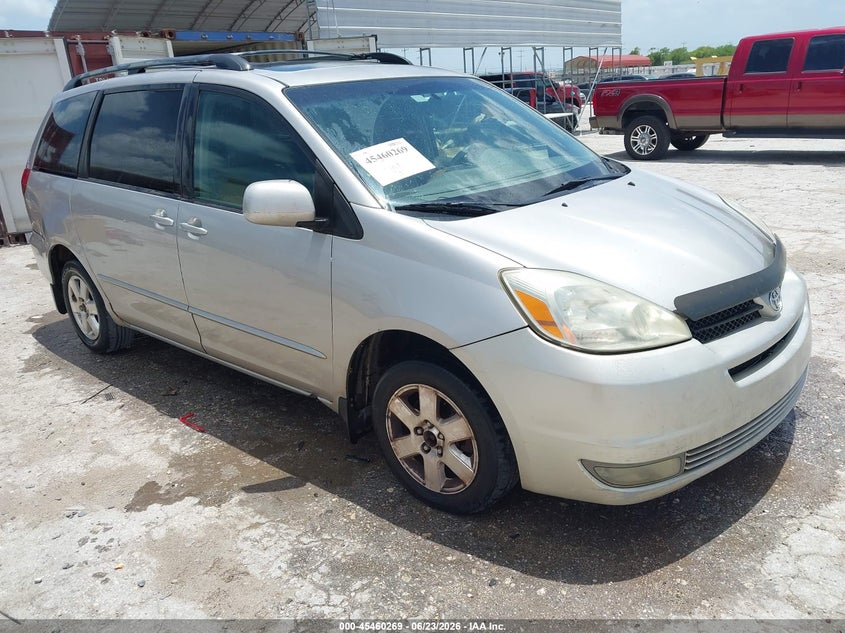 2004 Toyota Sienna VIN 5TDZA22C54S153757 IAAI salvage auction — NORMAL WEAR, Clear (Tennessee), sold $700 on 2026-07-29 (photo 1)