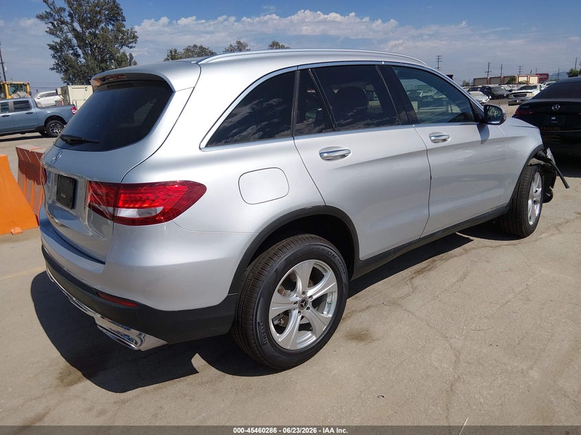 2018 Mercedes-benz VIN WDC0G4JBXJV093806 IAAI salvage auction — LEFT SIDE, Salvage (California), sold $5,300 on 2026-07-29 (photo 4)