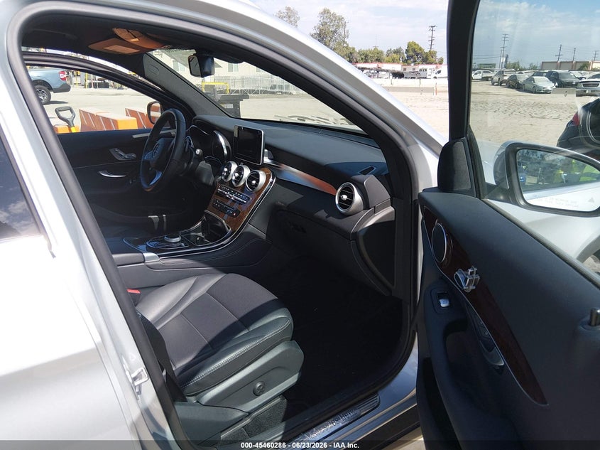 2018 Mercedes-benz VIN WDC0G4JBXJV093806 IAAI salvage auction — LEFT SIDE, Salvage (California), sold $5,300 on 2026-07-29 (photo 5)