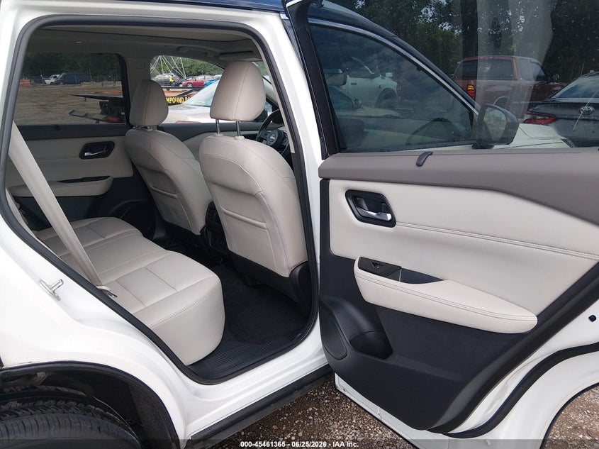 2022 Nissan Rogue VIN JN8BT3CB4NW334555 IAAI salvage auction — FRONT END, Salvage (Indiana), sold $8,600 on 2026-07-29 (photo 8)