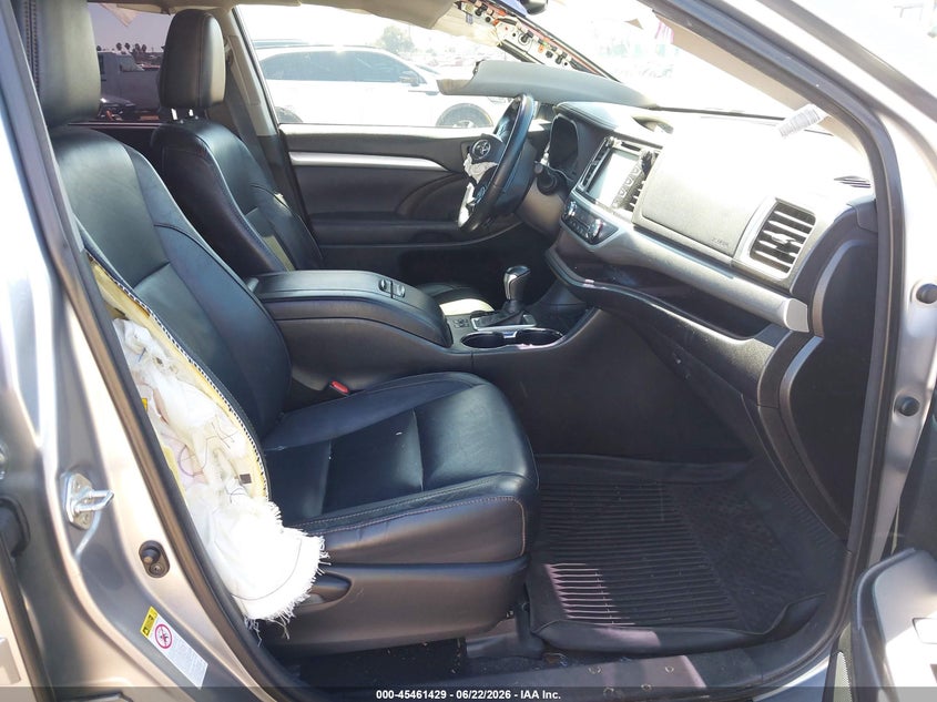 2016 Toyota Highlander VIN 5TDKKRFH8GS505070 IAAI salvage auction — FRONT END, Salvage Title - Dealer (California), sold $8,000 on 2026-07-20 (photo 5)