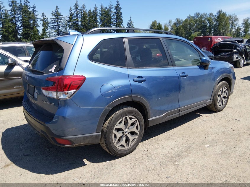 2019 Subaru Forester VIN JF2SKAGC9KH524679 IAAI salvage auction — NORMAL WEAR, Clear (Washington), sold $7,300 on 2026-07-08 (photo 4)
