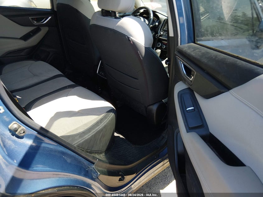 2019 Subaru Forester VIN JF2SKAGC9KH524679 IAAI salvage auction — NORMAL WEAR, Clear (Washington), sold $7,300 on 2026-07-08 (photo 8)