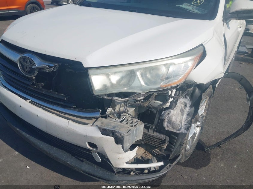 2015 Toyota Highlander VIN 5TDDKRFH1FS198073 IAAI salvage auction — FRONT END, Salvage (Illinois), sold $7,100 on 2026-08-22 (photo 6)
