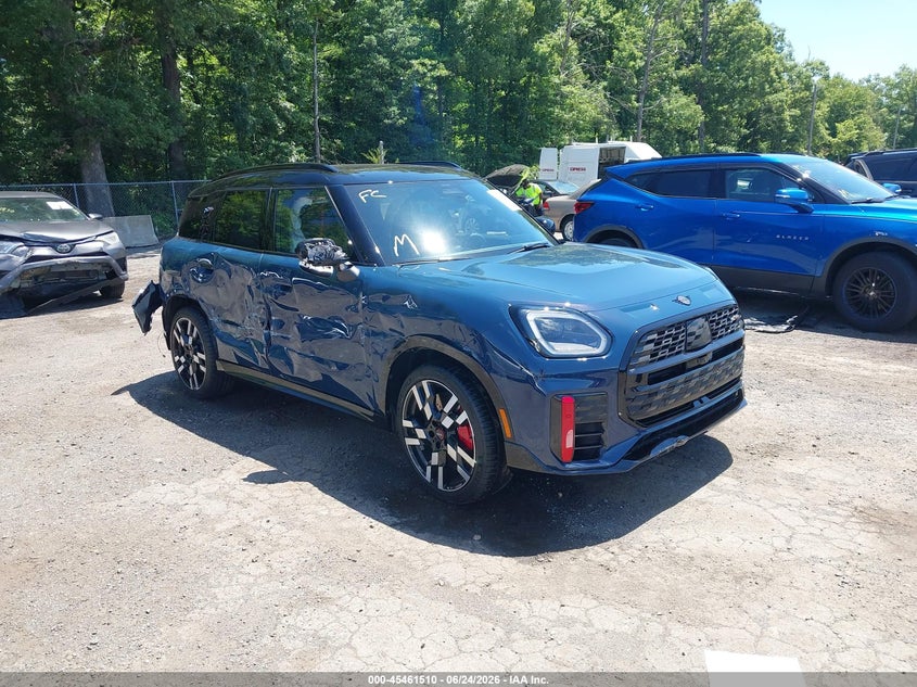 2026 Mini Countryman VIN WMZ33GA02T7U77682 IAAI salvage auction — SIDE, Salvage - Greater Than 75% (Maryland), sold $17,600 on 2026-07-09 (photo 1)