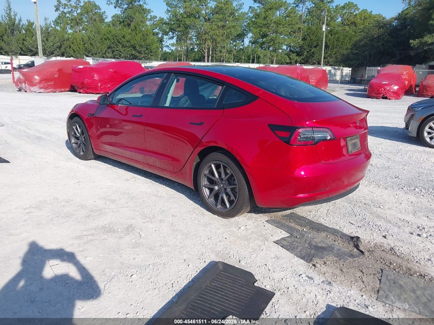 2021 Tesla Model 3 VIN 5YJ3E1EB0MF012915 IAAI salvage auction — RIGHT SIDE, Salvage Title, sold $7,700 on 2026-07-23 (photo 3)