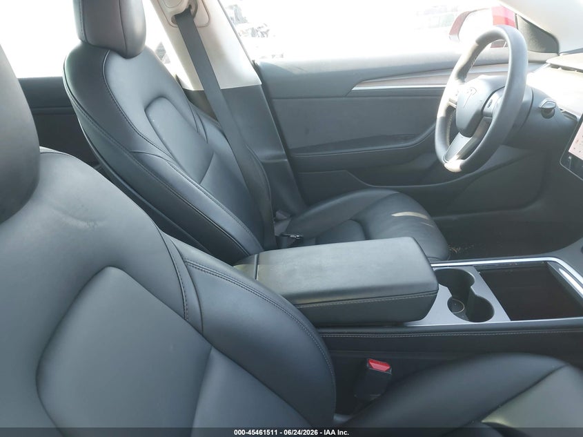 2021 Tesla Model 3 VIN 5YJ3E1EB0MF012915 IAAI salvage auction — RIGHT SIDE, Salvage Title, sold $7,700 on 2026-07-23 (photo 5)
