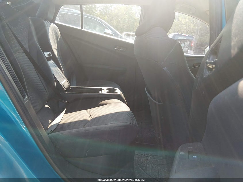 2017 Toyota Prius VIN JTDKARFP0H3025831 IAAI salvage auction — NORMAL WEAR, Original (New Hampshire), sold $3,900 on 2026-07-15 (photo 8)