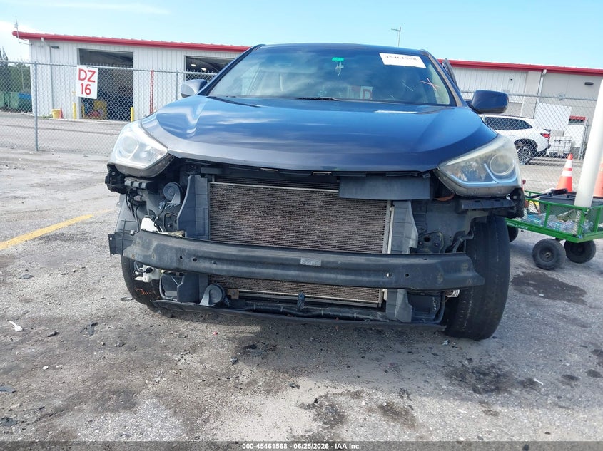 2017 Hyundai Santa fe VIN 5XYZTDLB2HG402384 IAAI salvage auction — NORMAL WEAR, Clear (Florida), sold $2,400 on 2026-07-06 (photo 6)