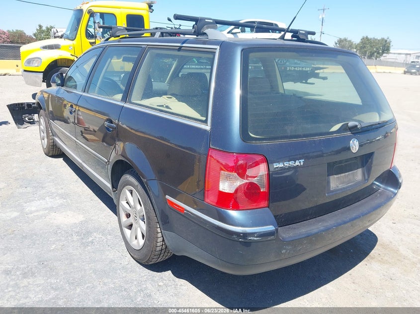 2004 Volkswagen Passat VIN WVWVD63B04E294082 IAAI salvage auction — FRONT END, Salvage (California), sold $300 on 2026-08-13 (photo 3)