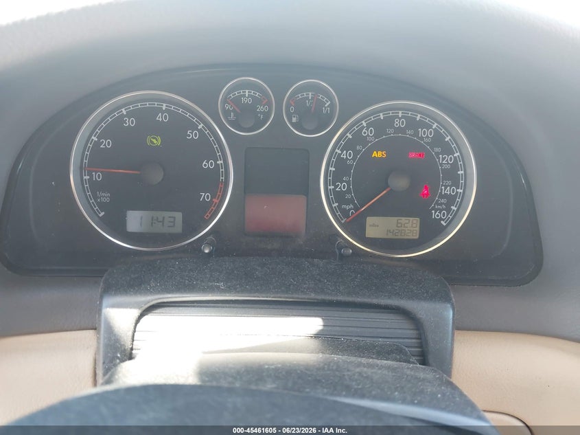 2004 Volkswagen Passat VIN WVWVD63B04E294082 IAAI salvage auction — FRONT END, Salvage (California), sold $300 on 2026-08-13 (photo 7)