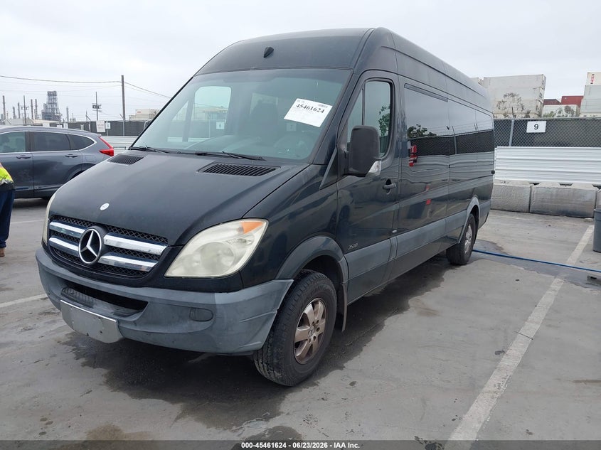2013 Mercedes-benz Sprinter VIN WDZPE8CC9D5773269 IAAI salvage auction — FRONT END, Clear - Dealer Only (California), sold $4,025 on 2026-07-08 (photo 2)