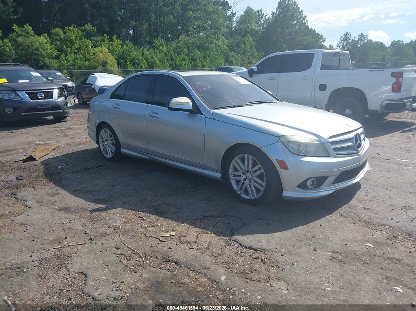 2009 Mercedes-benz C class VIN WDDGF81X19F206547 IAAI salvage auction — REAR END, Salvage (Mississippi), sold $825 on 2026-07-22 (photo 1)