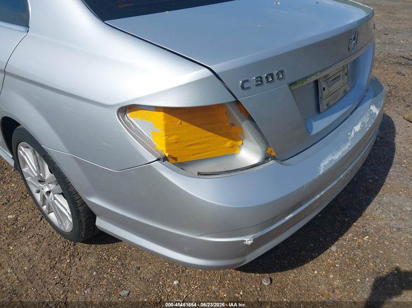 2009 Mercedes-benz C class VIN WDDGF81X19F206547 IAAI salvage auction — REAR END, Salvage (Mississippi), sold $825 on 2026-07-22 (photo 6)