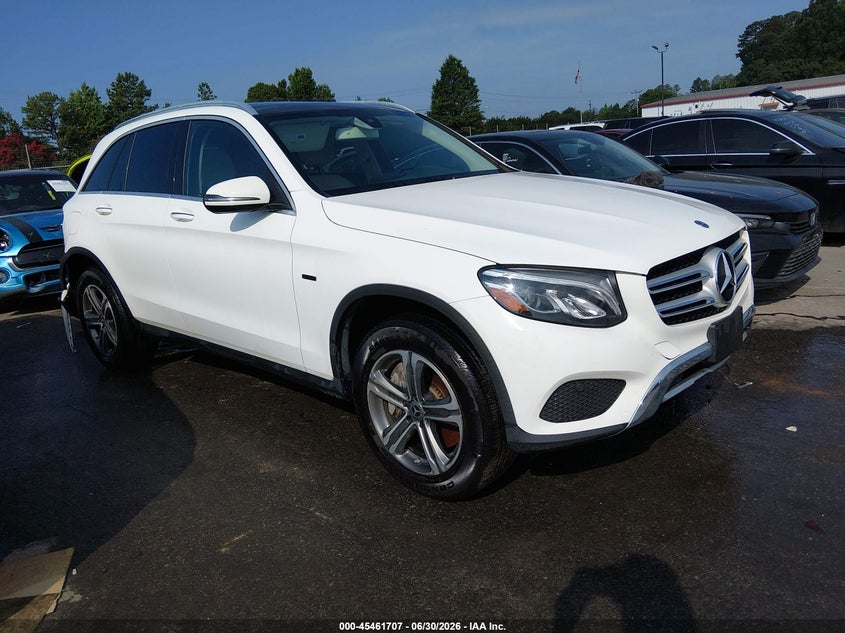 2019 Mercedes-benz Glc VIN WDC0G5EB9KF632153 IAAI salvage auction — REAR END, Salvage (North Carolina), sold $9,200 on 2026-07-26 (photo 1)