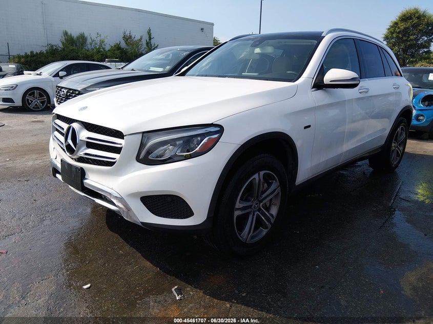 2019 Mercedes-benz Glc VIN WDC0G5EB9KF632153 IAAI salvage auction — REAR END, Salvage (North Carolina), sold $9,200 on 2026-07-26 (photo 2)