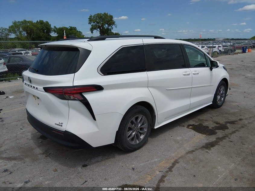 2022 Toyota Sienna VIN 5TDBSKFC7NS047482 IAAI salvage auction — HAIL, Salvage (Iowa), sold $5,300 on 2026-07-21 (photo 4)