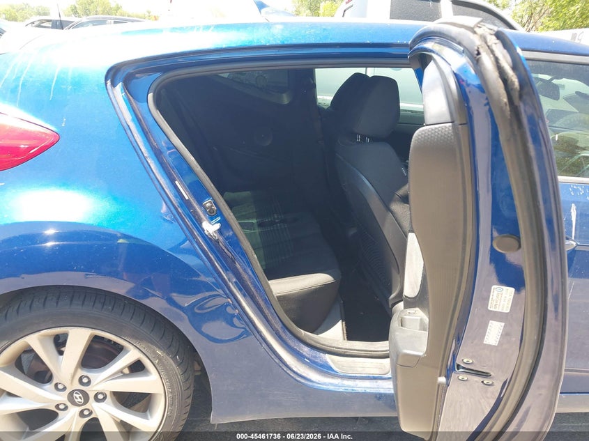 2016 Hyundai Veloster VIN KMHTC6AD3GU288202 IAAI salvage auction — SIDE, Salvage Title, sold $725 on 2026-07-30 (photo 8)