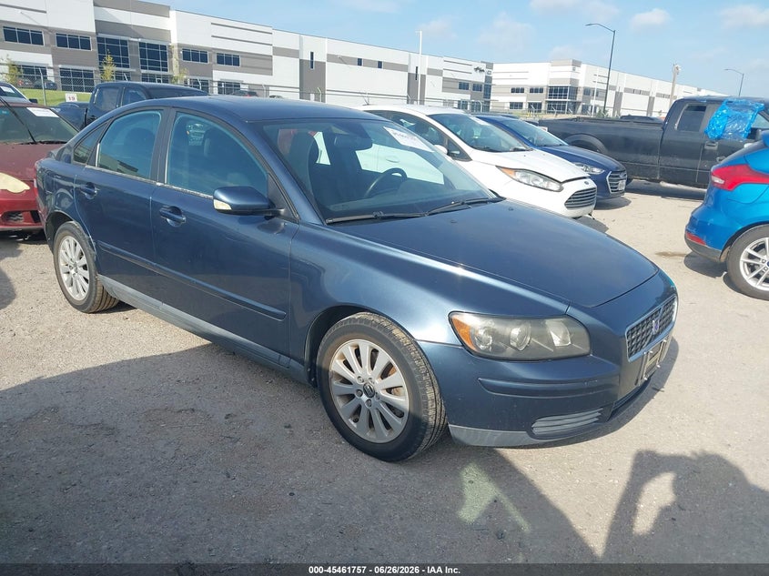 2005 Volvo S40 VIN YV1MS382552067623 IAAI salvage auction — NORMAL WEAR, Original (Texas), sold $325 on 2026-07-21 (photo 1)