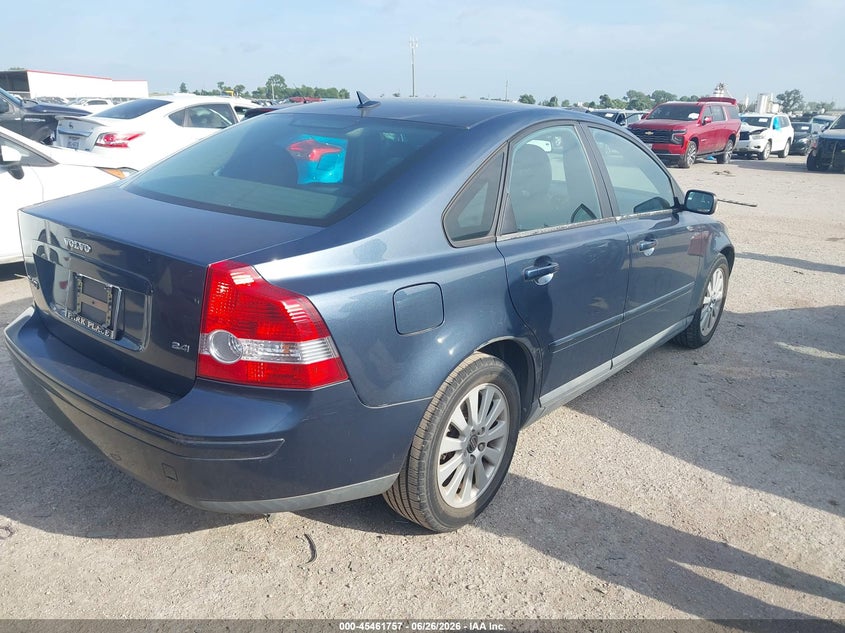 2005 Volvo S40 VIN YV1MS382552067623 IAAI salvage auction — NORMAL WEAR, Original (Texas), sold $325 on 2026-07-21 (photo 4)