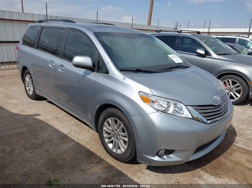 2011 Toyota Sienna VIN 5TDYK3DC2BS123947 IAAI salvage auction — WATER/FLOOD, Salvage (Texas), sold $3,300 on 2026-07-10 (photo 1)