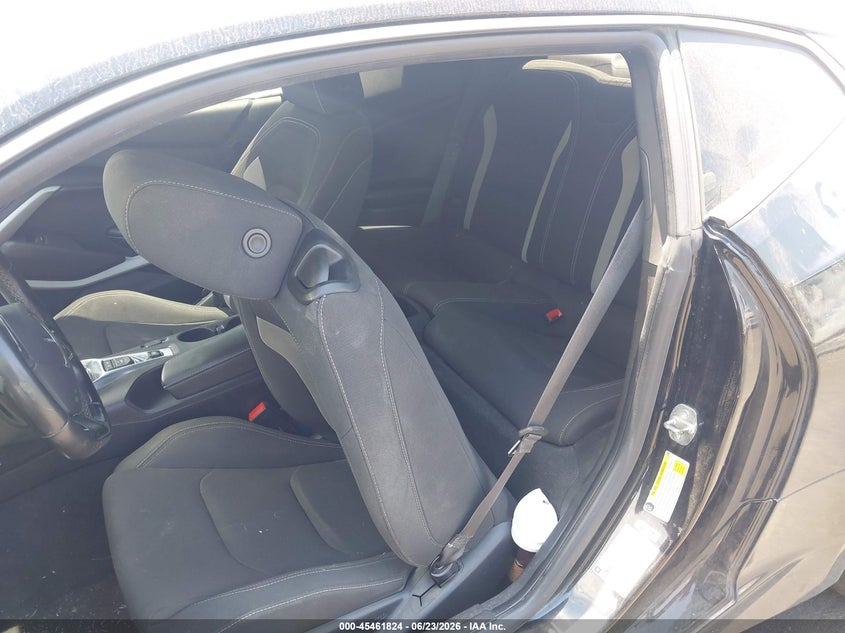 2019 Chevrolet Camaro VIN 1G1FB1RS6K0105751 IAAI salvage auction — RIGHT SIDE, Salvage Title, sold $5,550 on 2026-07-10 (photo 8)