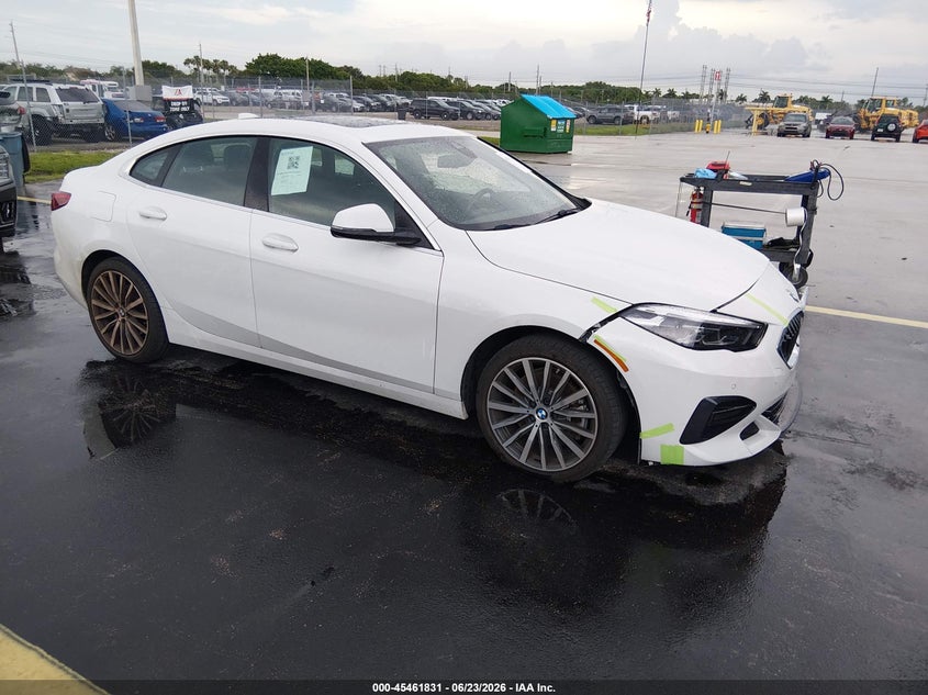 2024 BMW 2er VIN WBA53AK09R7N68975 — IAAI salvage auction photo