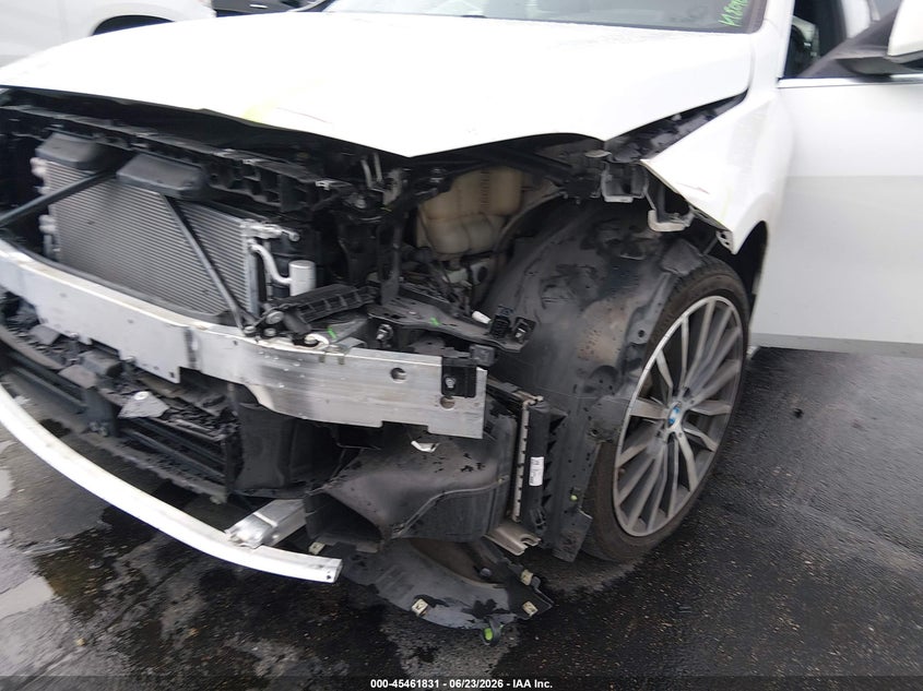 2024 BMW 2er VIN WBA53AK09R7N68975 IAAI salvage auction — LEFT FRONT, Wait Title, sold $7,600 on 2026-08-30 (photo 6)