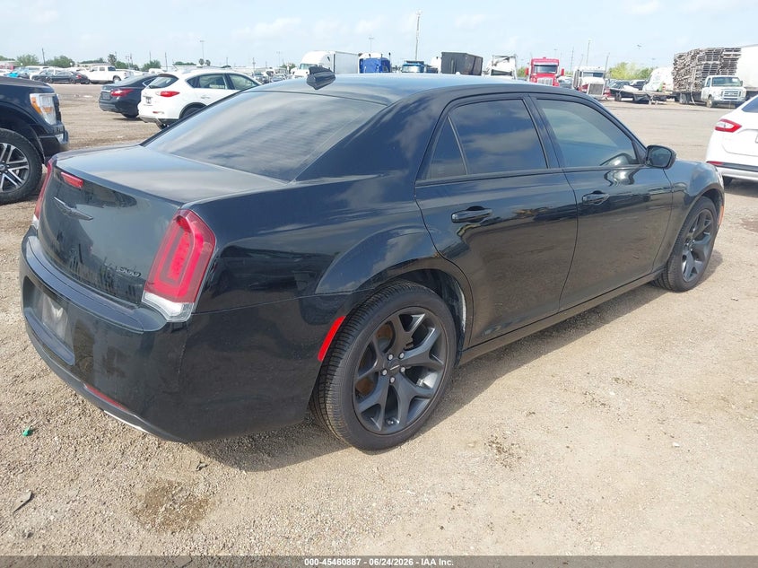 2023 Chrysler 300 VIN 2C3CCAAG8PH613905 IAAI salvage auction — UNKNOWN, Wait Title, sold $10,000 on 2026-08-19 (photo 4)