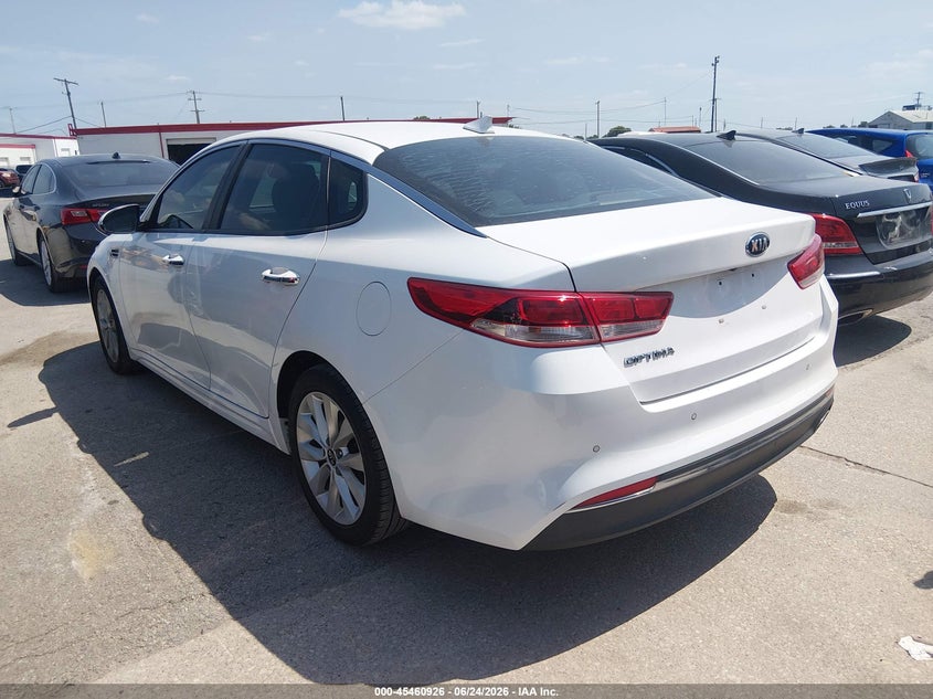 2018 Kia Optima VIN 5XXGT4L32JG256983 IAAI salvage auction — MECHANICAL, Original (Texas), sold $2,375 on 2026-07-06 (photo 3)