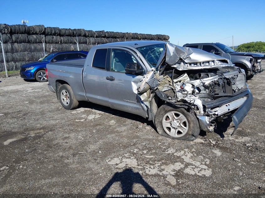2016 Toyota Tundra VIN 5TFUM5F19GX066888 IAAI salvage auction — FRONT END, Salvage (Pennsylvania), sold $3,550 on 2026-07-17 (photo 1)