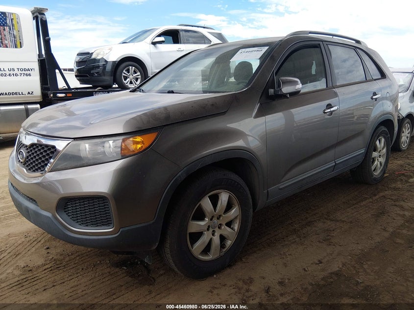 2013 Kia Sorento VIN 5XYKT4A23DG350732 IAAI salvage auction — NORMAL WEAR, Clear-Dealer Only (Arizona), sold $350 on 2026-07-28 (photo 2)