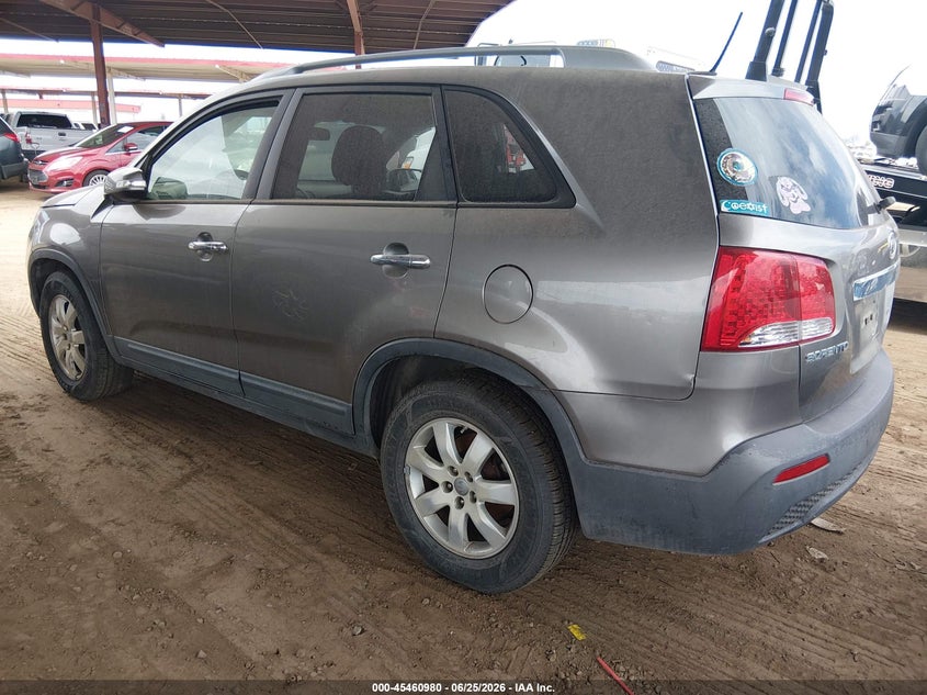 2013 Kia Sorento VIN 5XYKT4A23DG350732 IAAI salvage auction — NORMAL WEAR, Clear-Dealer Only (Arizona), sold $350 on 2026-07-28 (photo 3)